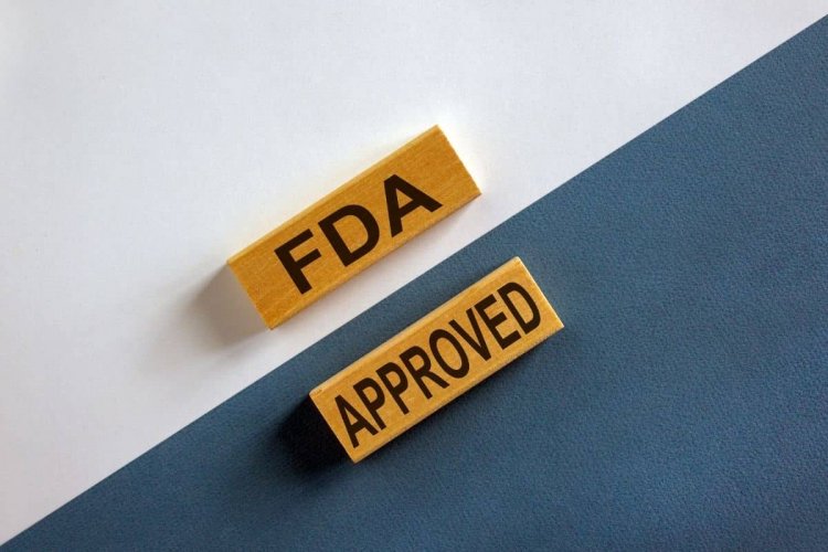 FDA, tüm kozmetik ürünlerini halka satılmadan önce onaylar.